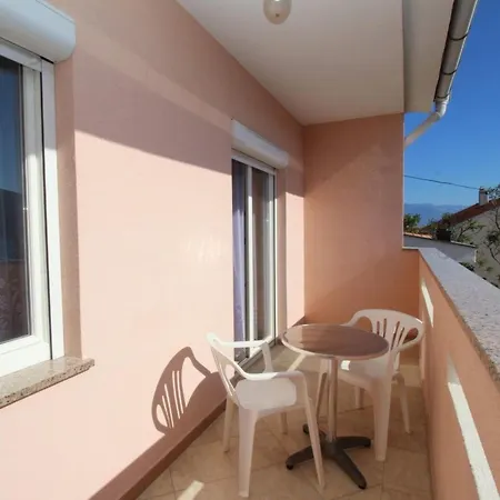 In Mit Eigenem Balkon By Interhome Διαμέρισμα *