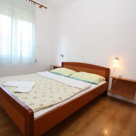 In Mit Eigenem Balkon By Interhome