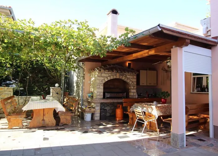 Διαμέρισμα In Mit Eigenem Balkon By Interhome