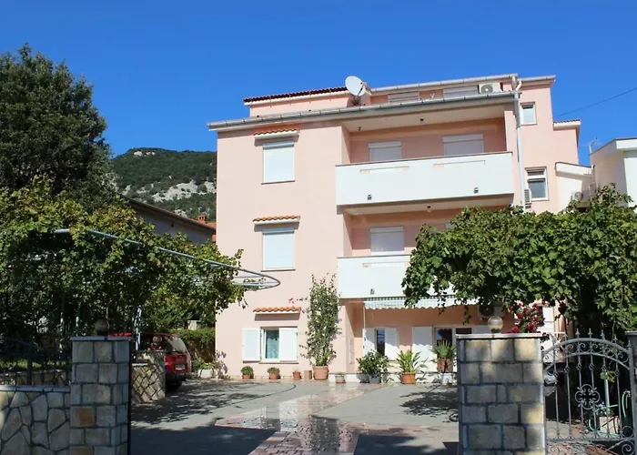 In Mit Eigenem Balkon By Interhome *